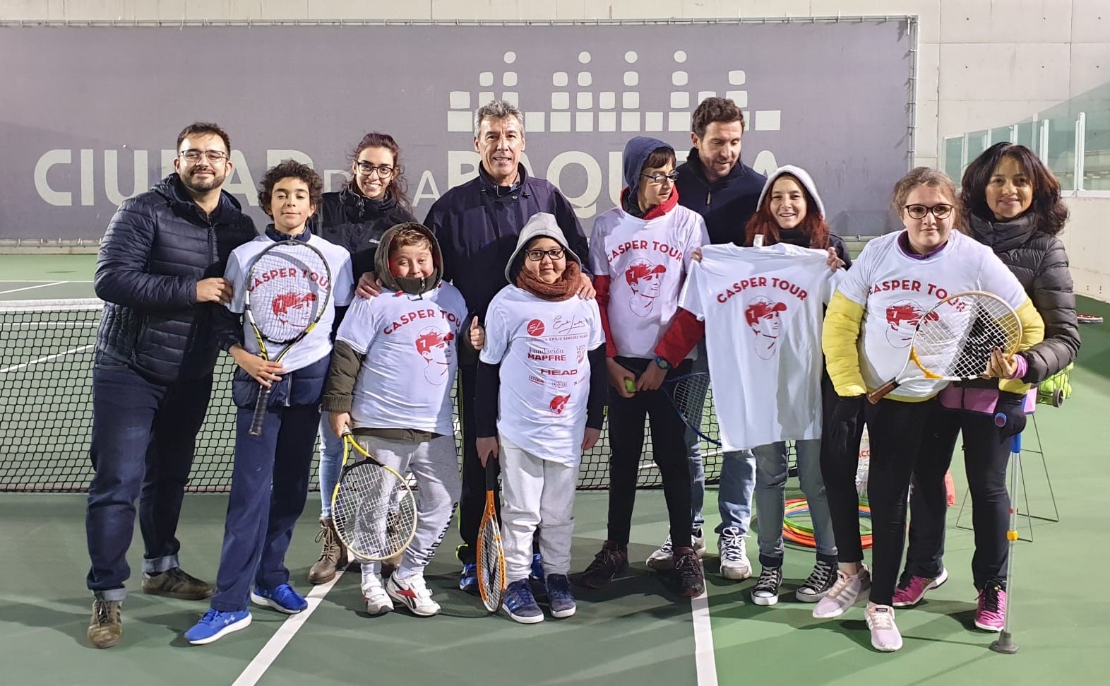 sensacional-acogida-de-la-nueva-escuela-fesv-y-asion-para-pacientes-en-tratamiento-oncologico